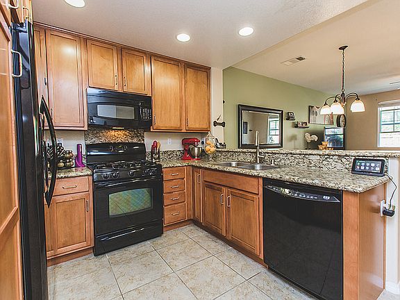 2nd image of 28595 Herrera St