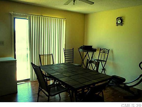 4th image of 1536 N Piedmont Ave