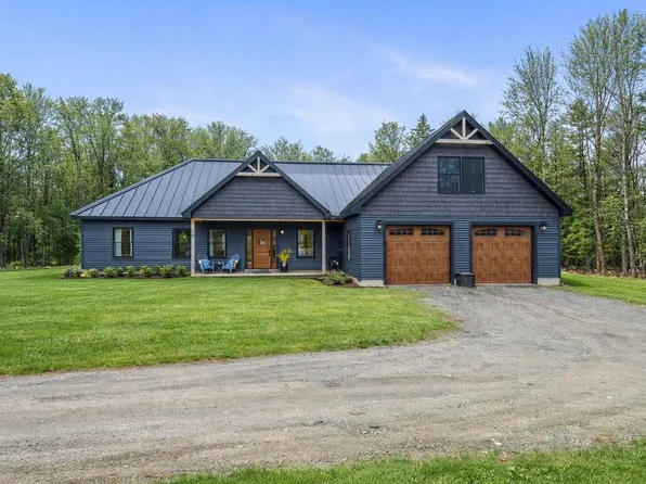 10 Dandelion Rock Lane, Belgrade, ME 04917