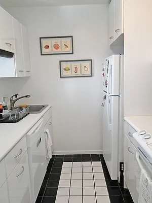 Rented by Boulevard Residentials | media 11