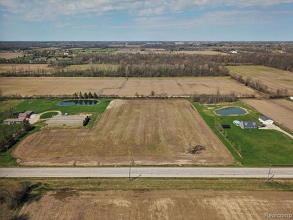 3rd image of 32 Mile Rd
