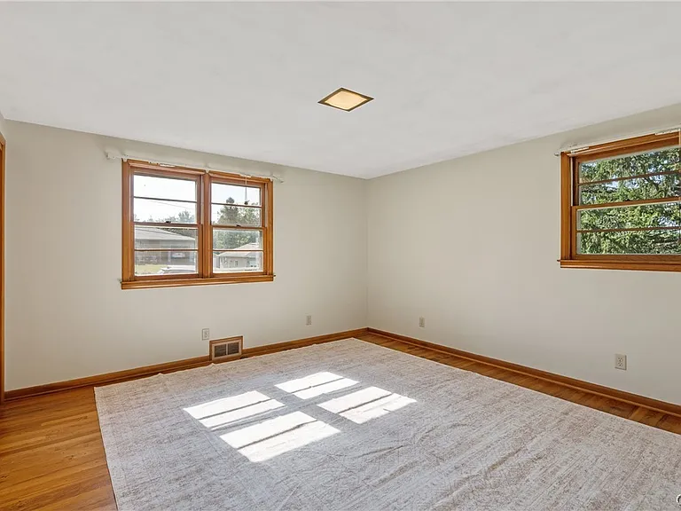 107 Overlook Dr — Photo 15