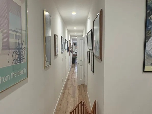 737 S 4th St, Philadelphia, PA 19147