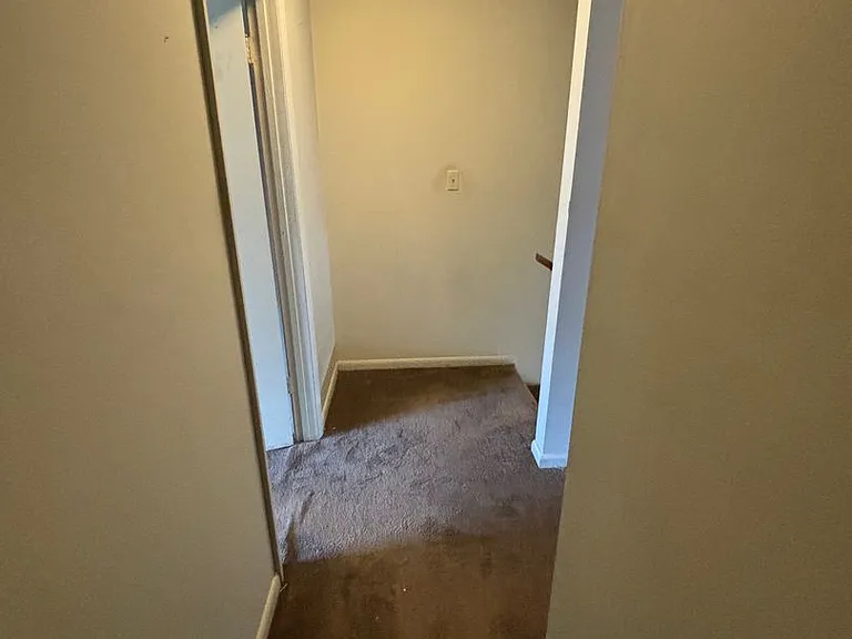 Feemster Lake Apartments — Photo 32