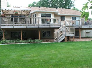 624 74th Ave N, Brooklyn Park, MN 55444