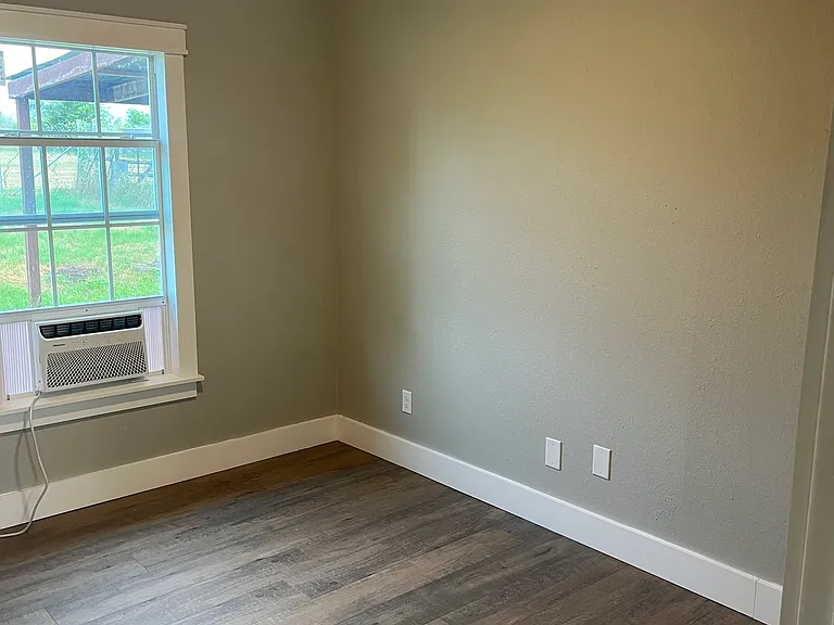 1215 Zigmont Rd #4 — Photo 6