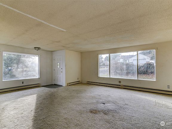 3rd image of 506 N Main Street