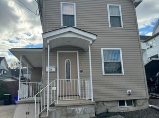56 Pulaski St, Hanover Township, PA 18706