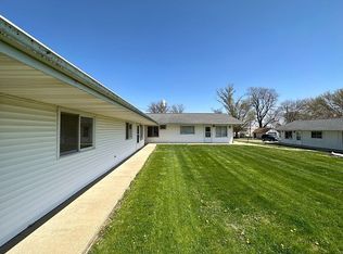 105 1st St, Onslow, IA 52321