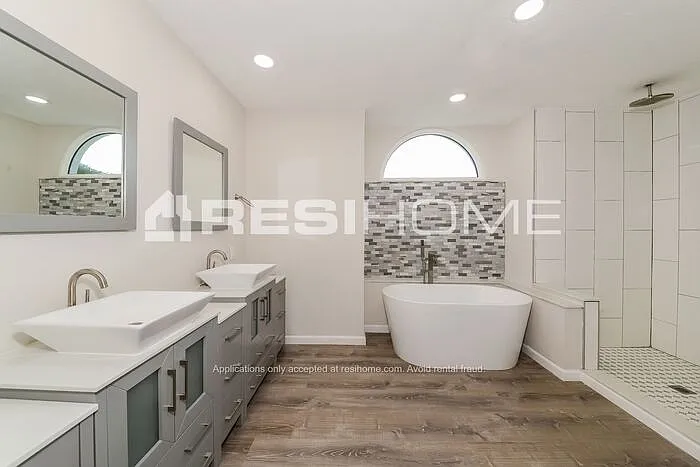 6405 64th Dr E — Photo 13