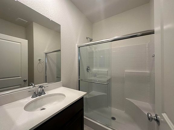 3rd image of 9097 Vesey Ave