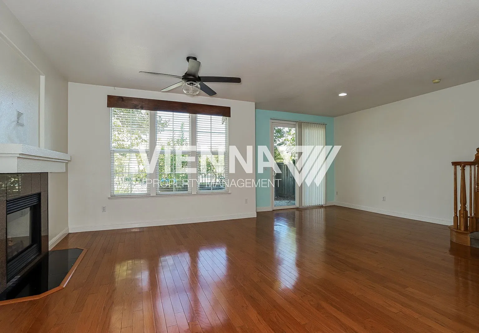 2 bed, 2.5 bath, 1490 sqft, $2,495 — Photo 3
