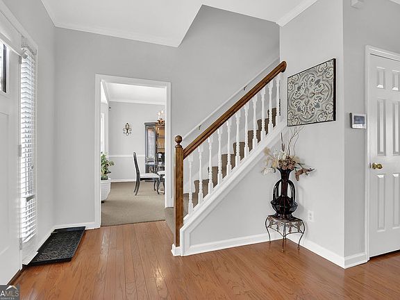 4th image of 725 Somerset Vale Dr