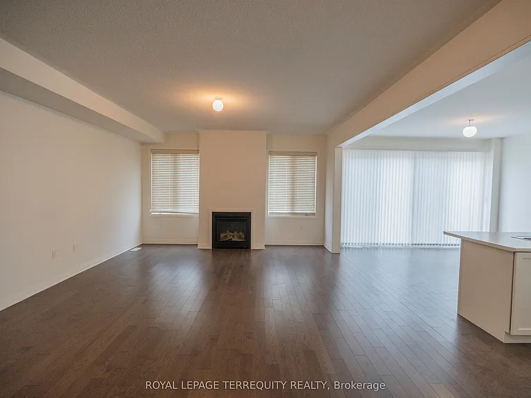 27 Clipper Ln — Photo 6