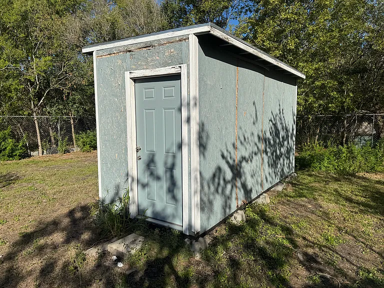 715 W Gerald Ave — Photo 17
