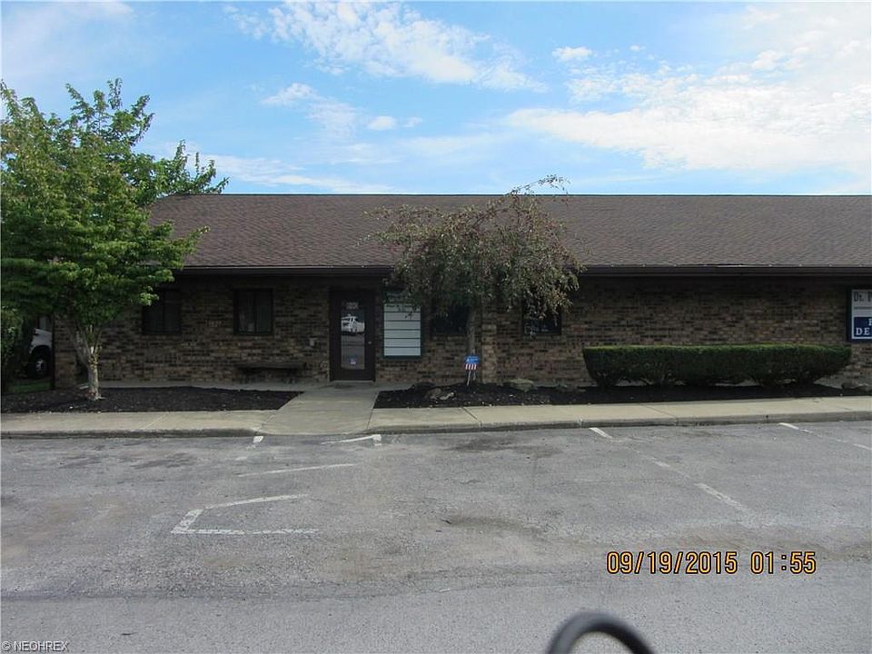 2nd image of 690 Youngstown Warren Rd