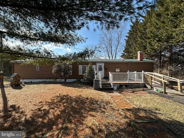 15305 Bowman Ct, Greencastle, PA 17225