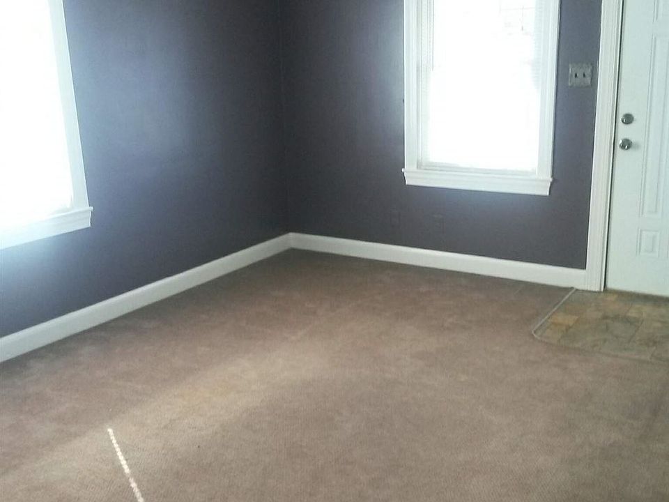1st image of 3731 Craig Ave