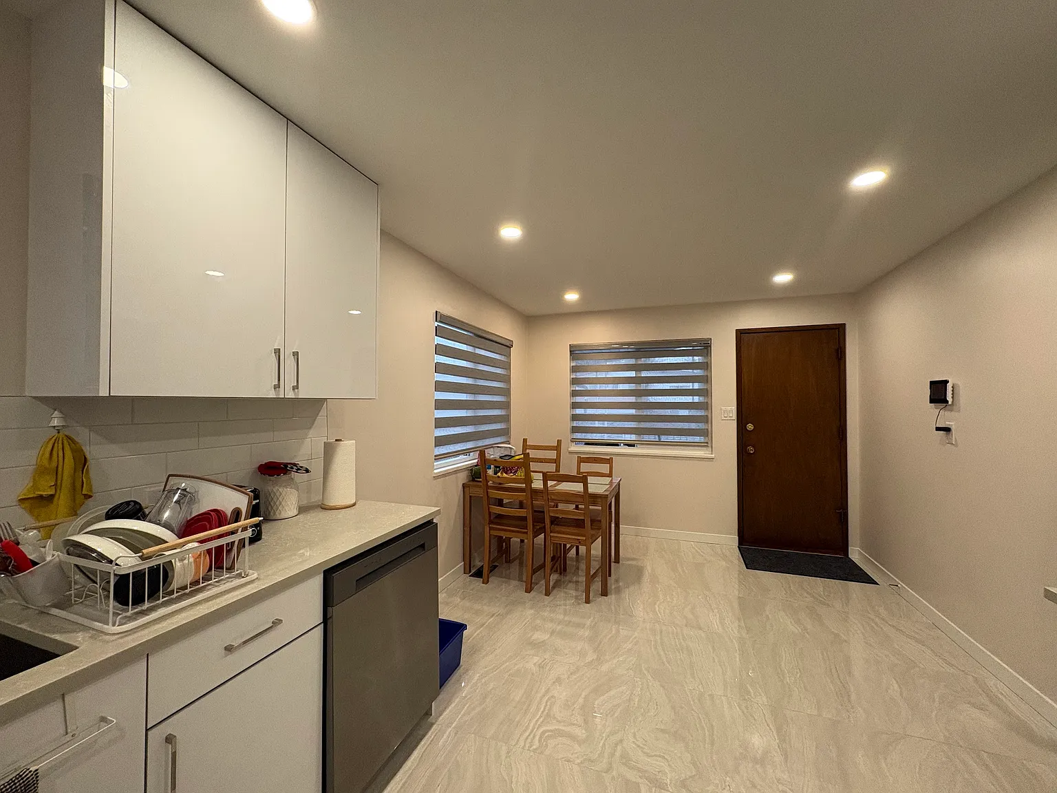 3 bed, 1316 sqft, $900 — Photo 3