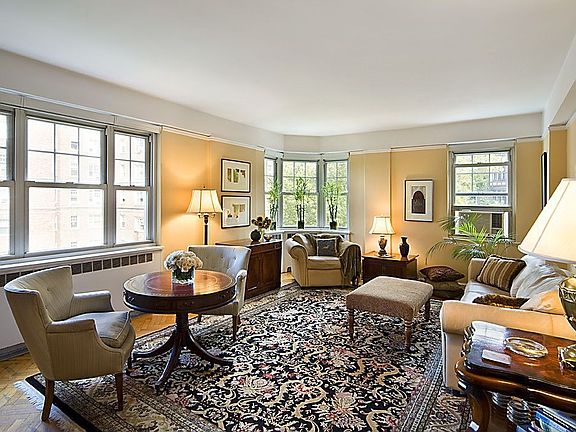 2nd image of 140 Cabrini Blvd APT 46