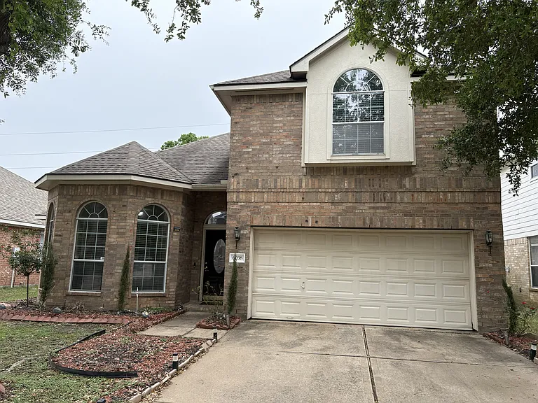 6038 Heathmoor Ln — Photo 4