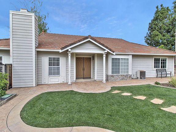 5th image of 1245 Mountain Quail Cir