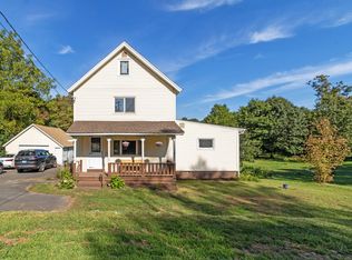 40 N Main St, East Hampton, CT 06424