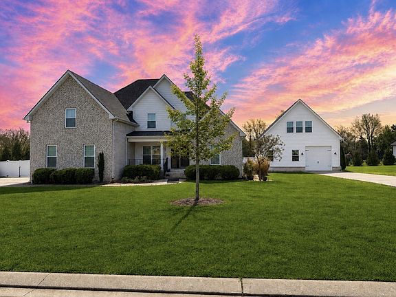 2nd image of 2511 Landis Ct