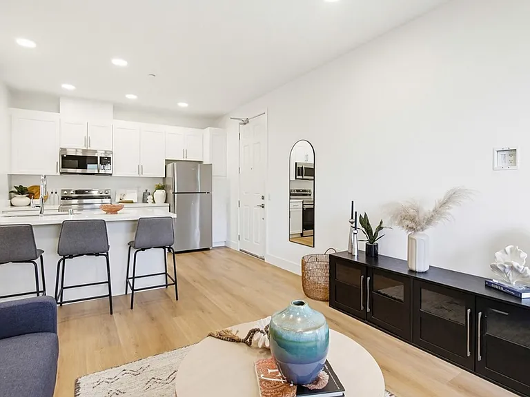 Euclid Apartments | National City — Photo 10
