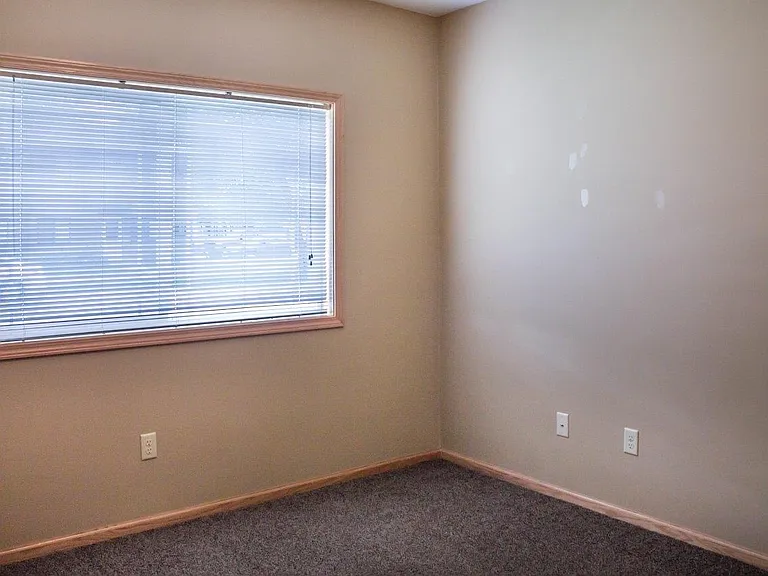 Tiyata Place Apartments — Photo 6