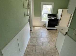 28 Essex St #4, Athol, MA 01331