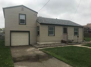 3716 Glenn Ave, Sioux City, IA 51106