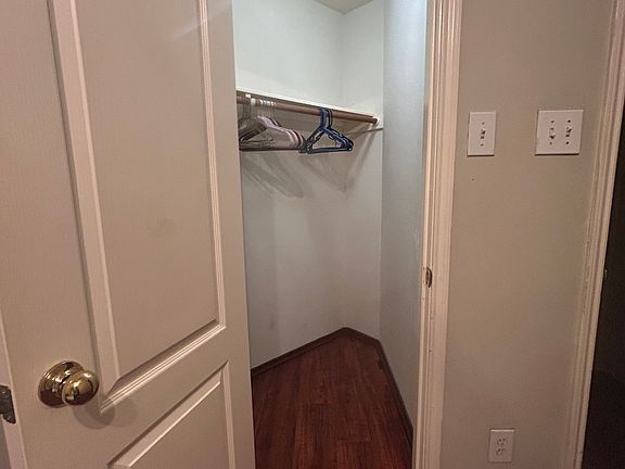 4th image of 11514 Oak Lake Point Dr