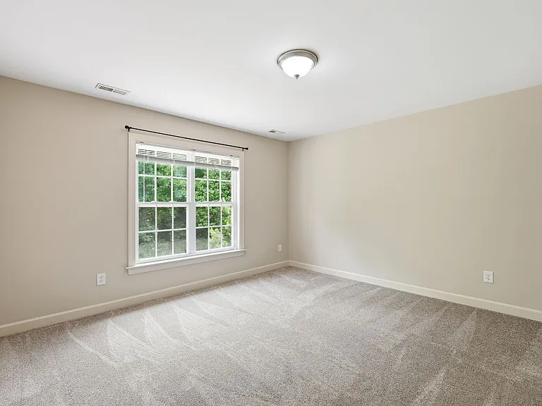 720 Pyracantha Dr — Photo 25