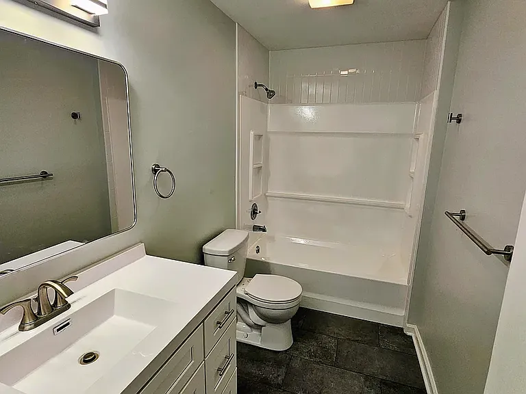 656 Parsells Ave #2 — Photo 7