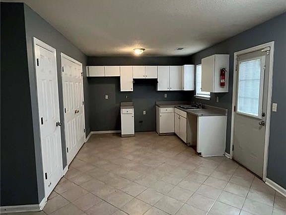5th image of 2713 Rambling Way