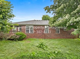 3703 SW Surrey Ave, Bentonville, AR 72712