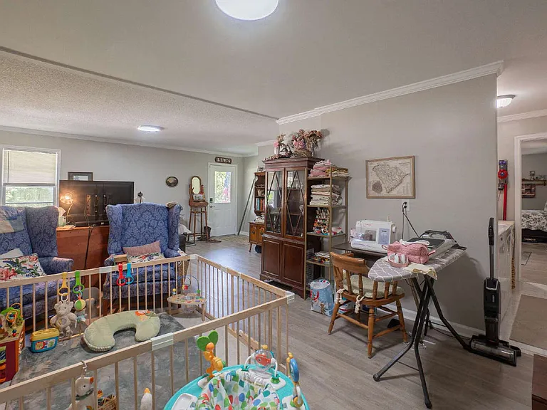 4254 Hickory Rd — Photo 15