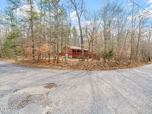 4th image of 279 Sub Rd