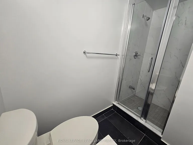 203 College St #2308 — Photo 8
