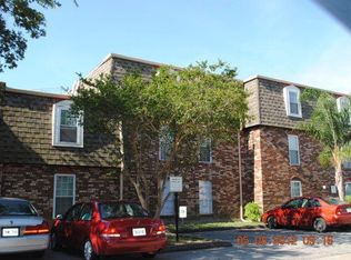 6320 Riverside Dr, Metairie, LA 70003