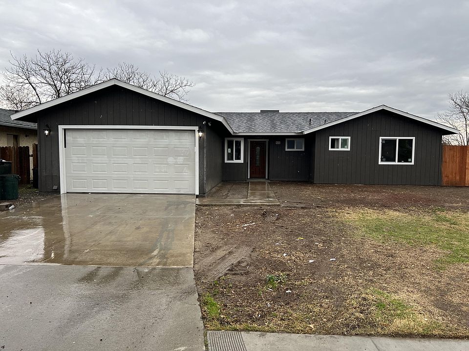 1st image of 821 Connie Drive