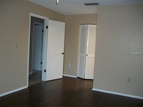 4th image of 1313 Whitebridge Dr APT B