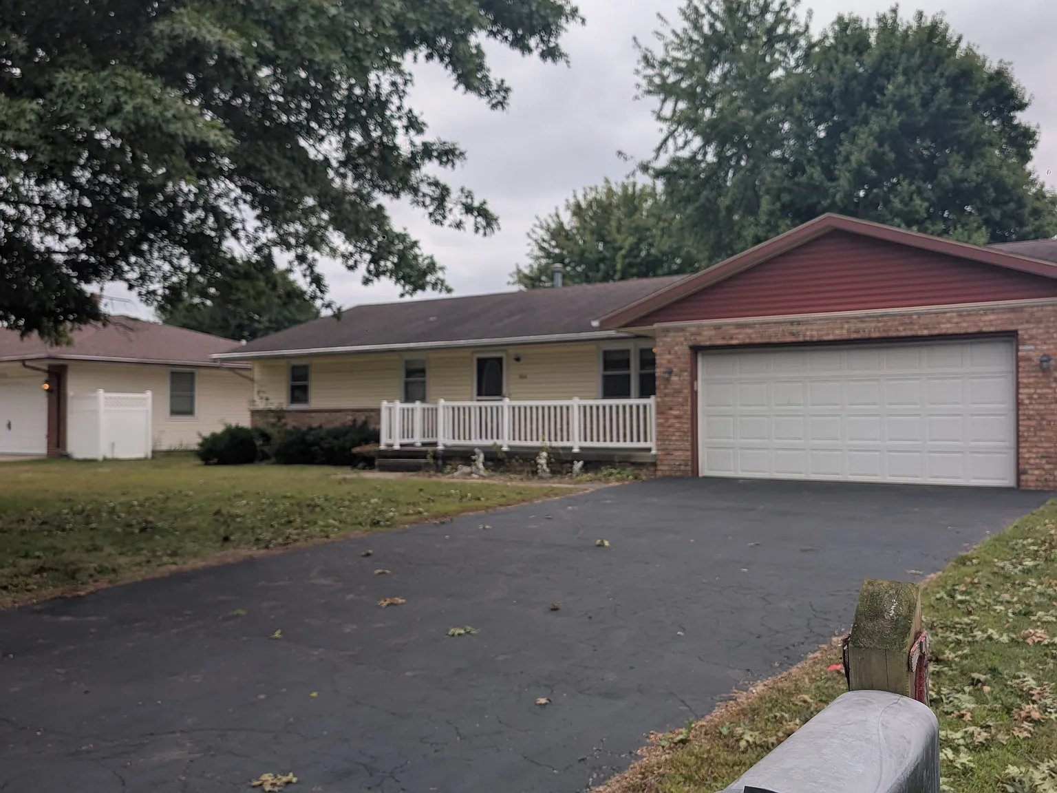 3 bed, 1300 sqft, $1,500 — Photo 3
