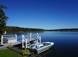 47 Vernon Rd, Bolton, CT 06043