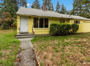 2015 NE 113th St, Seattle, WA 98125