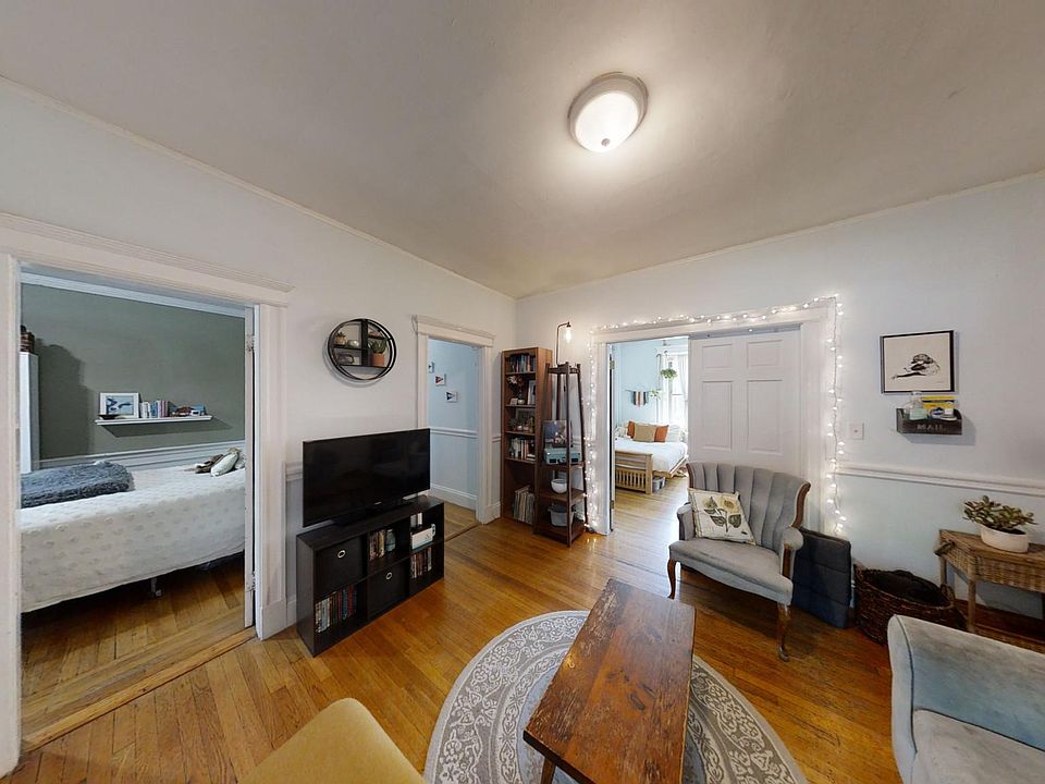 1st image of 12 Green St #2