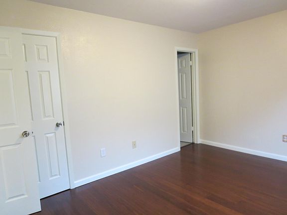 3rd image of 12404 Alderbrook Dr #B