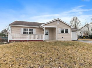 329 Chrisman Dr, Streamwood, IL