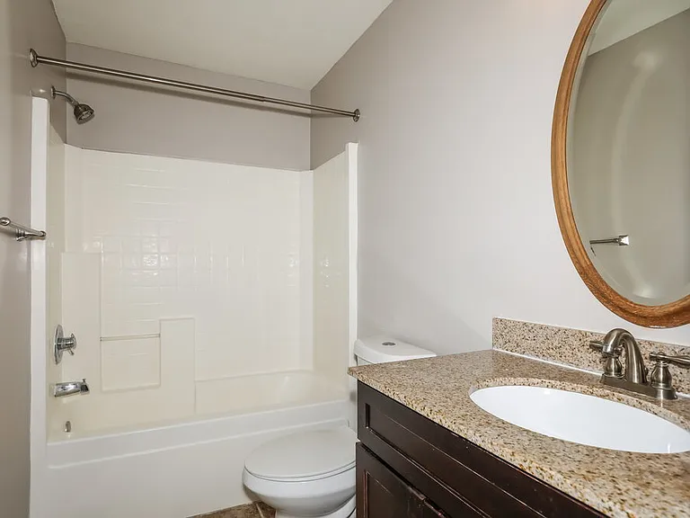 10207 Carmine Dr — Photo 16